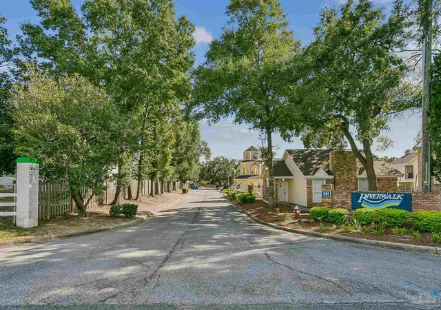 Photo 2 of Condo for sale at 501 E Burgess Rd #F6, Pensacola, FL 32504 | MLS# 688872 | Listing updated on 2026-09-11