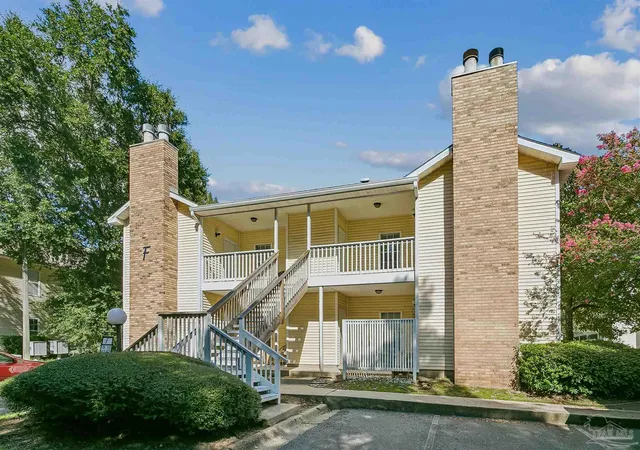 Photo 4 of Condo for sale at 501 E Burgess Rd #F6, Pensacola, FL 32504 | MLS# 688872 | Listing updated on 2026-09-11