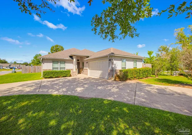 Photo 1 of Single family home for sale at 4403 Oak Vista Ln, Milton, FL 32571 | MLS# 688830 | Listing updated on 2026-09-16