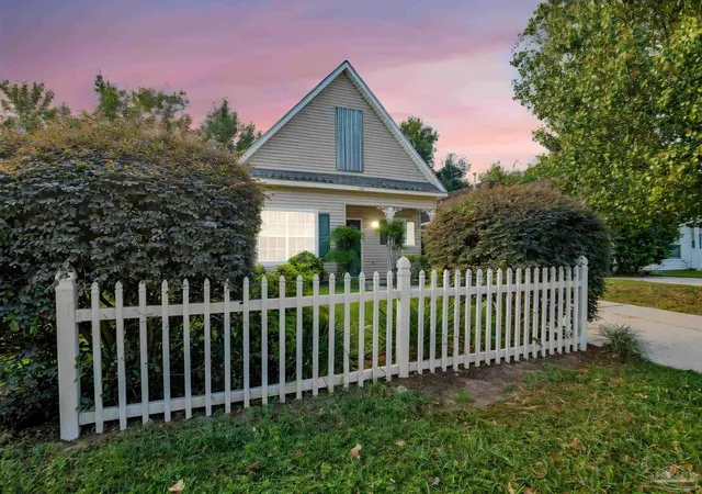 Photo 3 of Single family home for sale at 197 Wildflower Ln, Pensacola, FL 32514 | MLS# 689751 | Listing updated on 2026-10-03