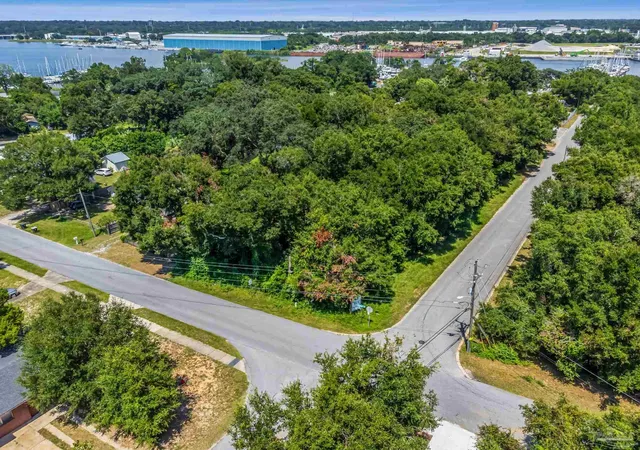 Photo 3 of Sale Pending at Lakewood Rd, Pensacola, FL 32507 | MLS# 688699 | Listing updated on 2026-10-05