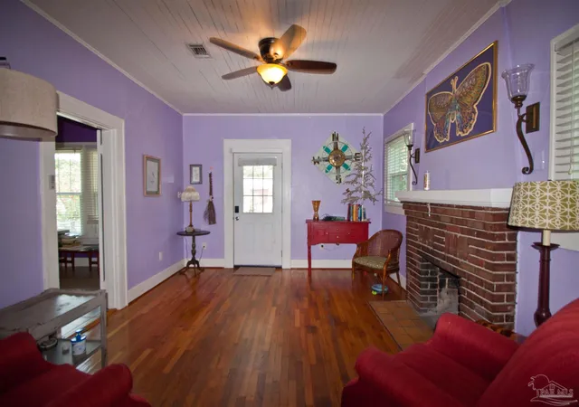 Photo 4 of Single family home for sale at 17 N F St, Pensacola, FL 32502 | MLS# 688550 | Listing updated on 2026-09-11