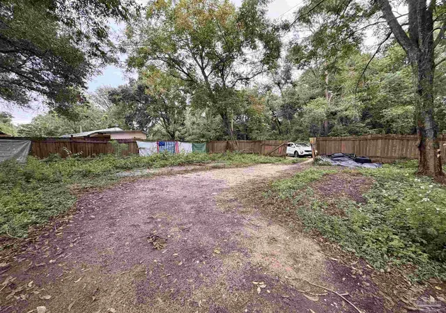 Photo 1 of Land for sale at 611 Bremen Ave, Pensacola, FL 32507 | MLS# 689887 | Listing updated on 2026-10-27