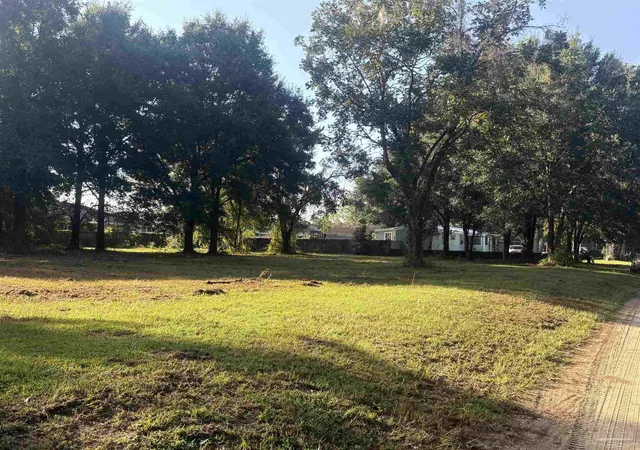Photo 3 of Land for sale at 850 Cody Ln, Pensacola, FL 32514 | MLS# 688692 | Listing updated on 2026-09-08