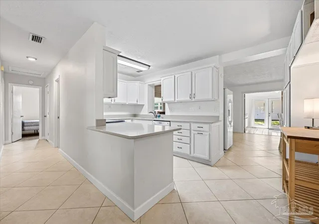 Photo 3 of Single family home for sale at 631 Manchester Rd, Fort Walton Beach, FL 32547 | MLS# 689754 | Listing updated on 2026-10-20