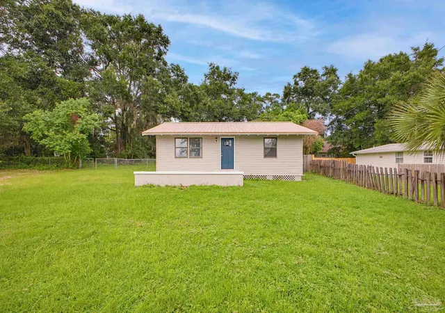 Photo 1 of Single family home for sale at 5365 Munson Hwy, Milton, FL 32570 | MLS# 688927 | Listing updated on 2026-10-07