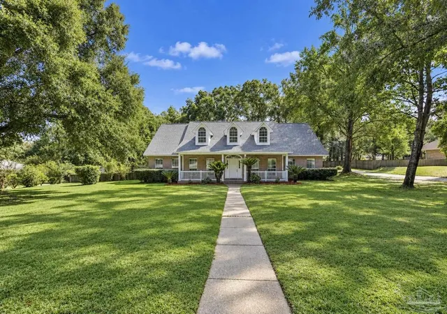 Photo 3 of Single family home for sale at 5232 Emerald Dr, Milton, FL 32571 | MLS# 689837 | Listing updated on 2026-10-21