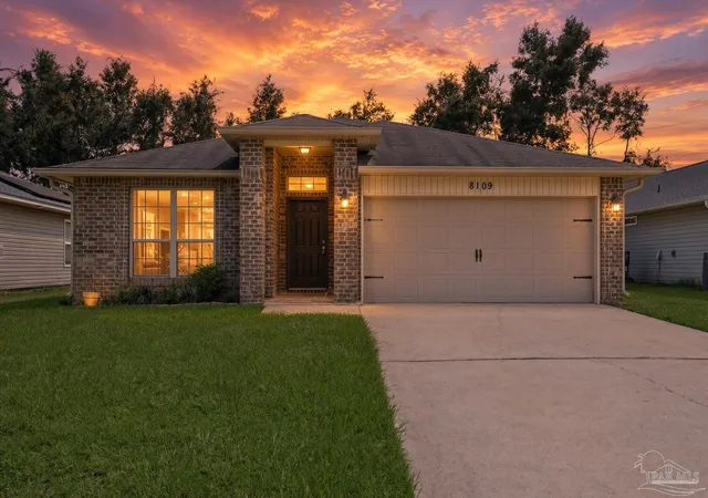 Photo 1 of Single family home for sale at 8109 Nalo Crk Loop, Pensacola, FL 32514 | MLS# 689328 | Listing updated on 2026-09-22