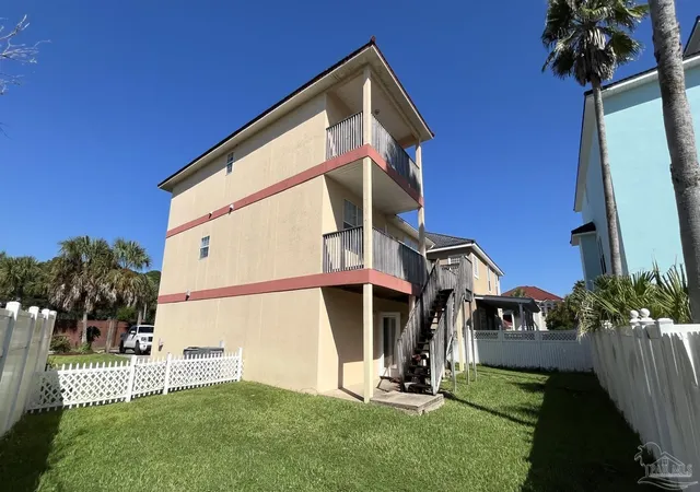 Photo 4 of Single family home for sale at 2394 Palm Harbor Dr, Fort Walton Beach, FL 32547 | MLS# 690110 | Listing updated on 2026-10-13