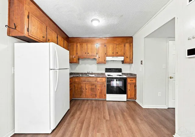Photo 3 of Townhouse for sale at 2411 N East St, Pensacola, FL 32501 | MLS# 688583 | Listing updated on 2026-09-10