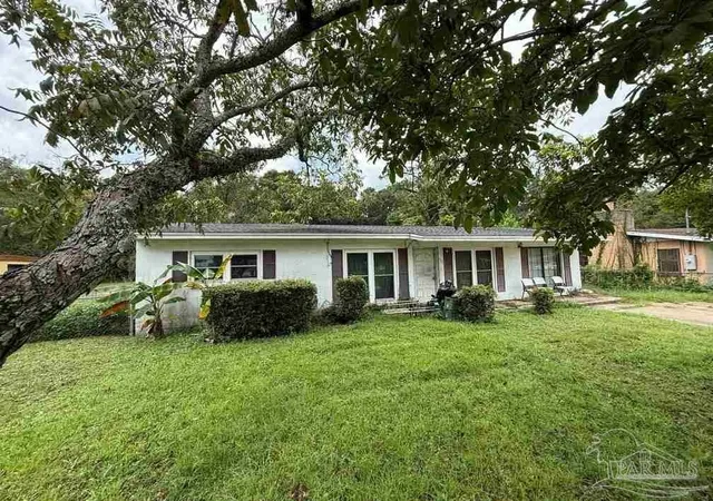 Photo 2 of Single family home for sale at 718 Wenonah St, Pensacola, FL 32505 | MLS# 688896 | Listing updated on 2026-09-14
