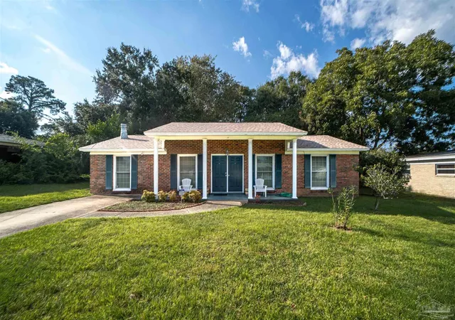 Photo 2 of Single family home for sale at 6281 Audubon Dr, Pensacola, FL 32504 | MLS# 689446 | Listing updated on 2026-10-01