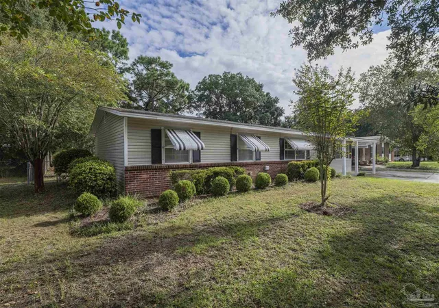 Photo 2 of Single family home for sale at 3220 Keating Rd, Pensacola, FL 32504 | MLS# 688619 | Listing updated on 2026-09-09