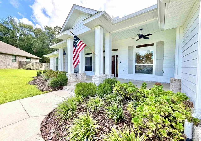 Photo 3 of Single family home for sale at 5886 Augustine Dr, Milton, FL 32571 | MLS# 688588 | Listing updated on 2026-09-05