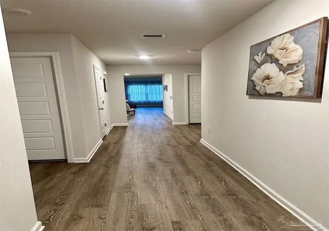Photo 3 of Single family home for sale at 6308 Berenice Cir, Pensacola, FL 32526 | MLS# 690000 | Listing updated on 2026-10-07