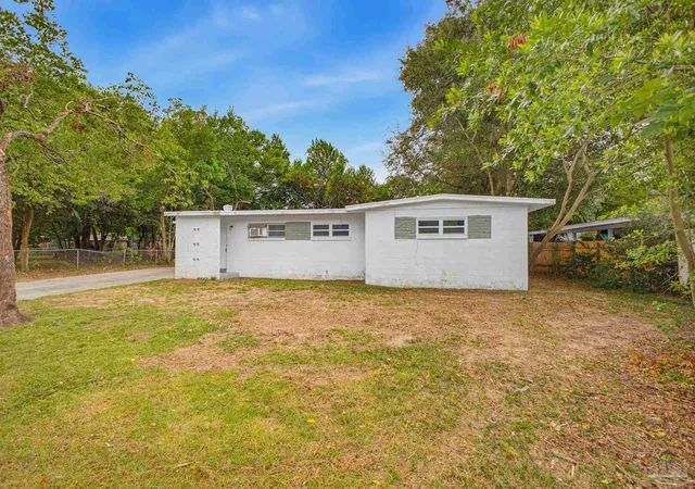Photo 2 of Sale Pending at 4520 Guerlain Way, Pensacola, FL 32505 | MLS# 689832 | Listing updated on 2026-10-18
