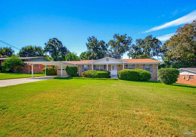 Photo 2 of Single family home for sale at 6213 Sarah Dr, Pensacola, FL 32503 | MLS# 689582 | Listing updated on 2026-10-14