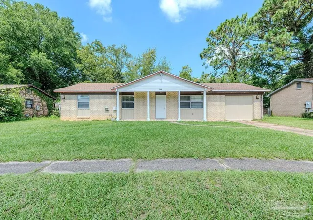 Photo 1 of Single family home for sale at 1260 Santa Fe Cir, Pensacola, FL 32505 | MLS# 689042 | Listing updated on 2026-09-18