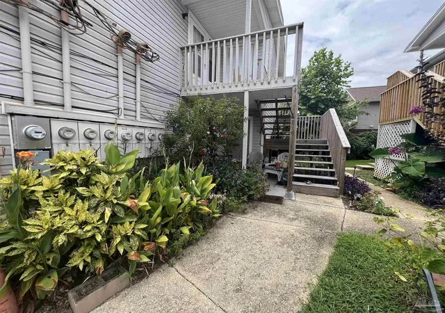 Photo 2 of Condo for sale at 1301 Redwood Ln #D, Gulf Breeze, FL 32563 | MLS# 688458 | Listing updated on 2026-09-09
