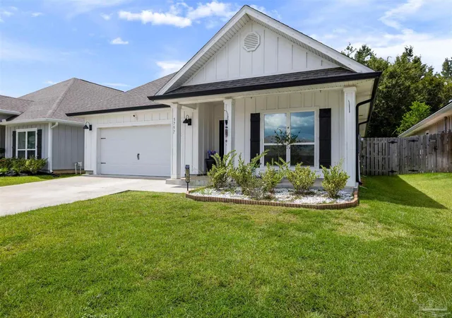 Photo 2 of Single family home for sale at 5757 Danbury Blvd, Milton, FL 32571 | MLS# 688465 | Listing updated on 2026-09-02
