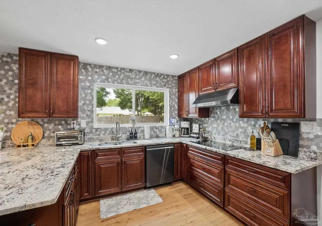 Photo 2 of Single family home for sale at 121 Lovett Pl, Pensacola, FL 32506 | MLS# 688864 | Listing updated on 2026-10-07