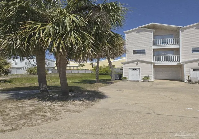 Photo 1 of Single family home for sale at 1414 Bahia Dr #D, Navarre, FL 32566 | MLS# 688901 | Listing updated on 2026-09-12