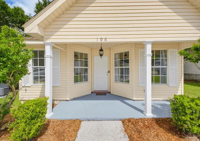 Photo 2 of Single family home for sale at 106 Wildflower Ln, Pensacola, FL 32514 | MLS# 688826 | Listing updated on 2026-10-18