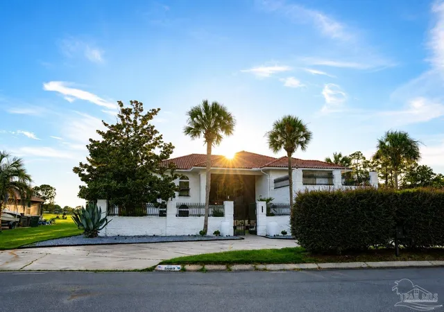 Photo 2 of Single family home for sale at 5089 Shoshone Dr, Pensacola, FL 32507 | MLS# 688576 | Listing updated on 2026-09-09
