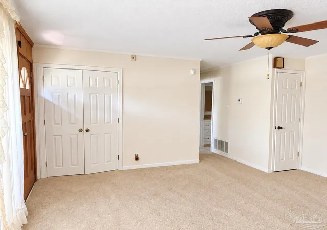 Photo 3 of Single family home for sale at 6400 White Oak Dr, Pensacola, FL 32503 | MLS# 689094 | Listing updated on 2026-09-29