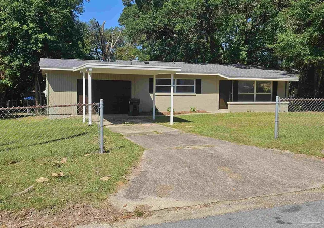 Photo 2 of Single family home for sale at 904 Artesian Ave, Pensacola, FL 32505 | MLS# 689691 | Listing updated on 2026-09-30