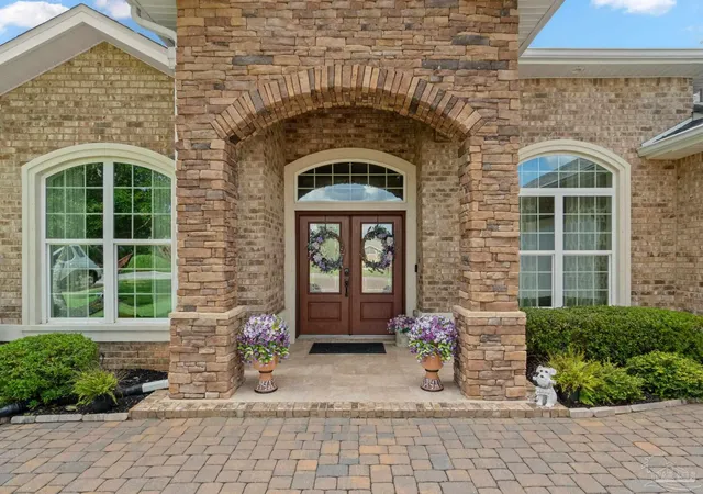Photo 3 of Single family home for sale at 2795 Masters Blvd, Navarre, FL 32566 | MLS# 688892 | Listing updated on 2026-09-17