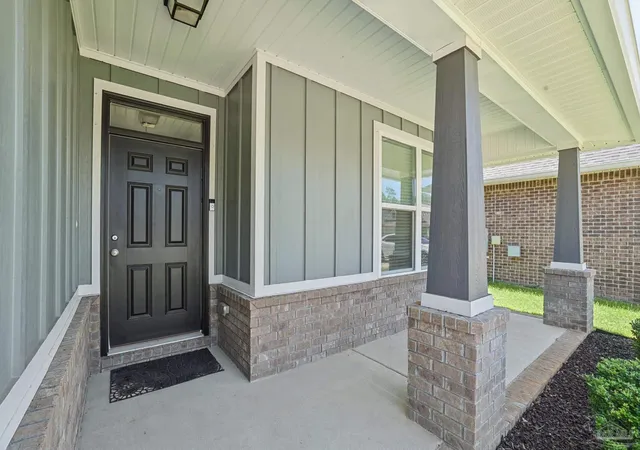 Photo 3 of Single family home for sale at 3839 Shady Grv Dr, Milton, FL 32571 | MLS# 689402 | Listing updated on 2026-09-24