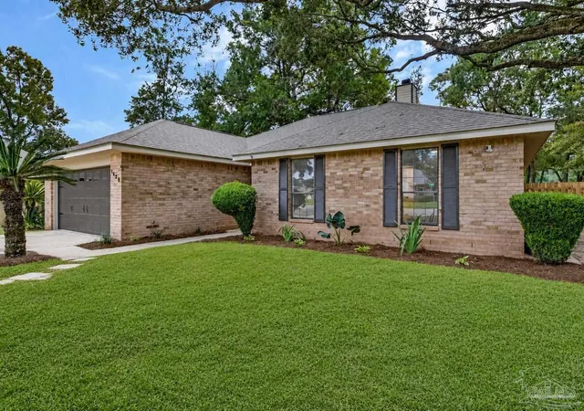 Photo 2 of Sale Pending at 1629 Colwyn Dr, Cantonment, FL 32533 | MLS# 688530 | Listing updated on 2026-09-08