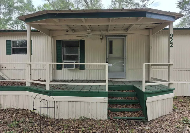 Photo 2 of Single family home for sale at 922 Brk Hills Dr, Cantonment, FL 32533 | MLS# 688790 | Listing updated on 2026-09-10