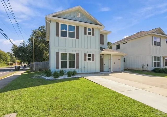 Photo 2 of Single family home for sale at 5796 Winifred Ave, Pensacola, FL 32507 | MLS# 689749 | Listing updated on 2026-10-19