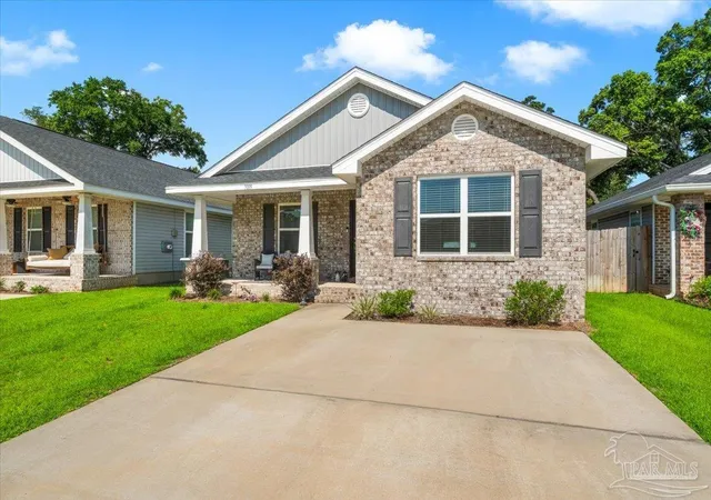Photo 2 of Single family home for sale at 7019 Sonny Dr, Pensacola, FL 32504 | MLS# 688989 | Listing updated on 2026-09-15