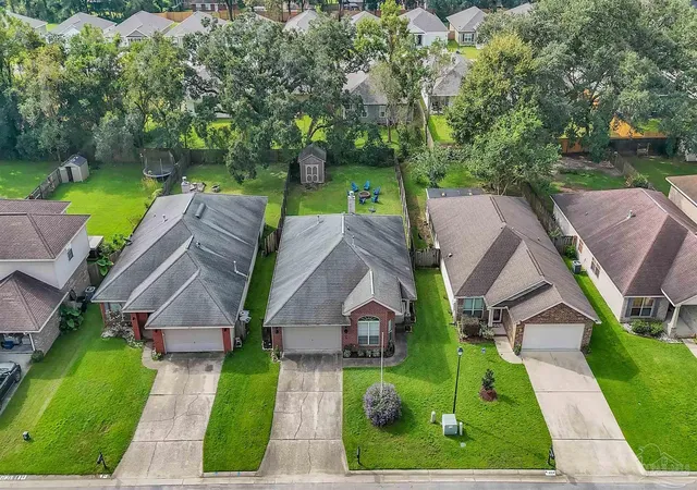 Photo 2 of Single family home for sale at 675 Edith Ln, Pensacola, FL 32534 | MLS# 689599 | Listing updated on 2026-10-03