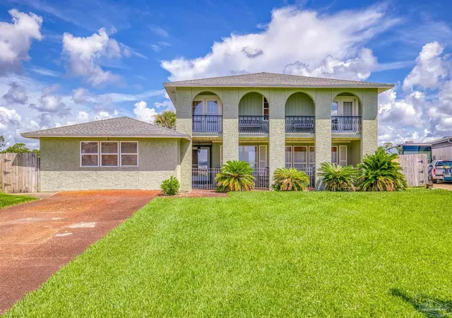 Photo 3 of Single family home for sale at 5616 Grande Lagoon Ct, Pensacola, FL 32507 | MLS# 688725 | Listing updated on 2026-10-14