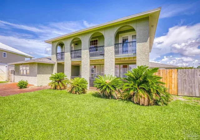 Photo 4 of Single family home for sale at 5616 Grande Lagoon Ct, Pensacola, FL 32507 | MLS# 688725 | Listing updated on 2026-10-14
