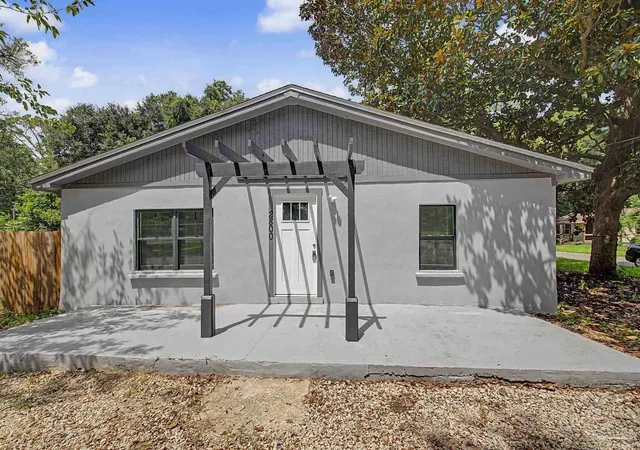 Photo 2 of Single family home for sale at 2800 W & 2812 Yonge St, Pensacola, FL 32505 | MLS# 688514 | Listing updated on 2026-09-03