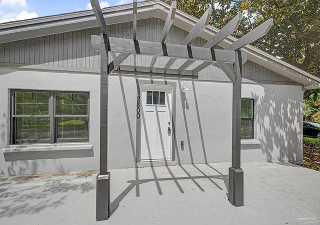 Photo 3 of Single family home for sale at 2800 W & 2812 Yonge St, Pensacola, FL 32505 | MLS# 688514 | Listing updated on 2026-09-03