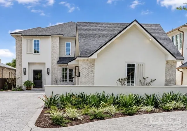 Single family home for sale at 1213 E Gadsden St, Pensacola, FL 32501 | MLS# 689997