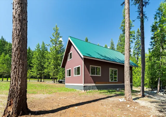 Photo 3 of Single family home for sale at 8556 Yaak River Rd, Troy, MT 59935 | MLS# 30046088 | Listing updated on 2026-08-31