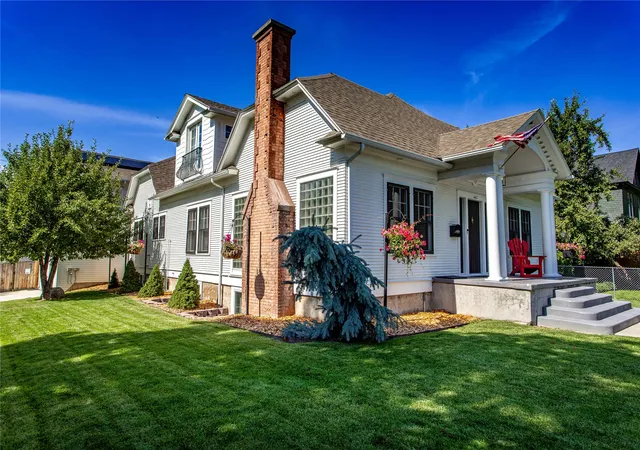 Photo 3 of Mansion for sale at 442 4th Avenue E, Kalispell, MT 59901 | MLS# 30050002 | Listing updated on 2026-09-23