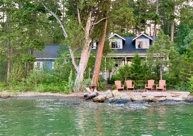 Photo 3 of Single family home for sale at 415 Caroline Point Rd, Lakeside, MT 59922 | MLS# 30051893 | Listing updated on 2026-09-22