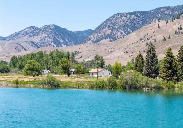 Photo 3 of Single family home for sale at 239 Drummond Frontage Rd, Drummond, MT 59832 | MLS# 30052422 | Listing updated on 2026-09-22