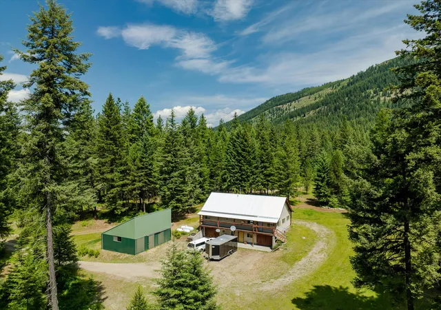 Single family home for sale at 90 Ocallahan Ln, Trout Creek, MT 59874 | MLS# 30052169