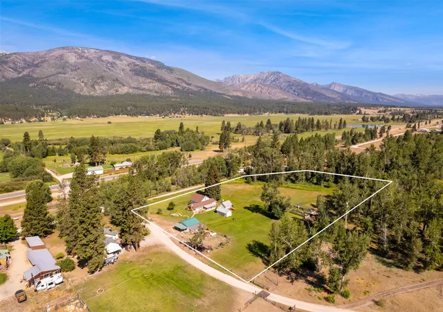 Photo 2 of Single family home for sale at 246 Otter Path Ln, Hamilton, MT 59840 | MLS# 30054007 | Listing updated on 2026-09-14