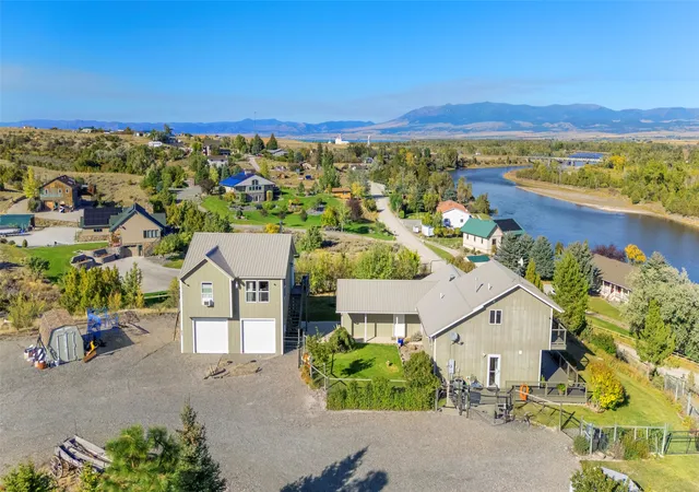 Photo 1 of Single family home for sale at 84 River Rd, Townsend, MT 59644 | MLS# 30053404 | Listing updated on 2026-08-31