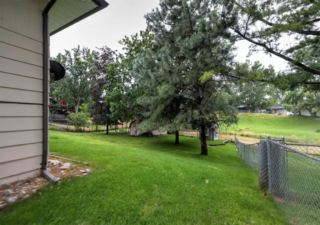 Photo 3 of Single family home for sale at 2207 Garland Dr, Missoula, MT 59803 | MLS# 30055470 | Listing updated on 2026-09-05